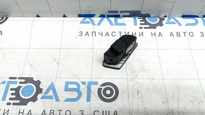 Butoane de blocare a ușii față dreapta Audi A3 22-26
