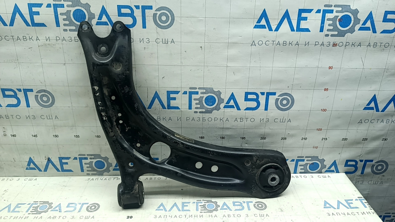Braț de control inferior față dreapta Audi A3 22-26