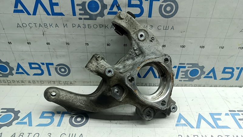 Цапфа задняя правая Audi A3 22-26 AWD
