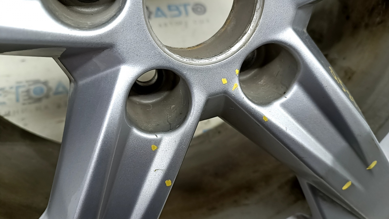 Диск колесный R18 x 8J ET39 Audi Q5 80A 21-25 стиль 41V бордюрка, крашенный