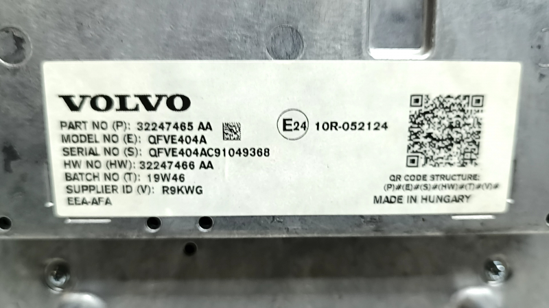 Zgârieturi pe monitorul de navigație Volvo XC60 18-26