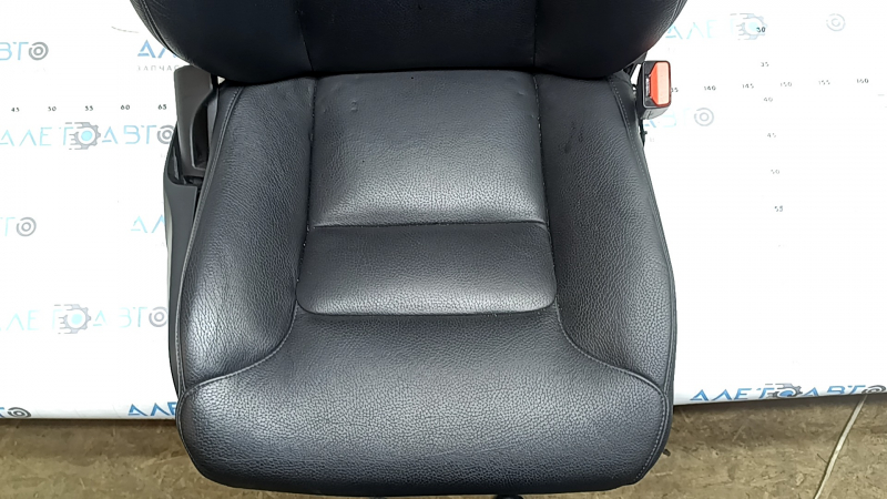 Scaun pasager Volvo XC60 18-26 cu airbag, electric, încălzit, piele neagră, cu unitate de control, necesită curățare, îndoit, zgâriat, zgâriat