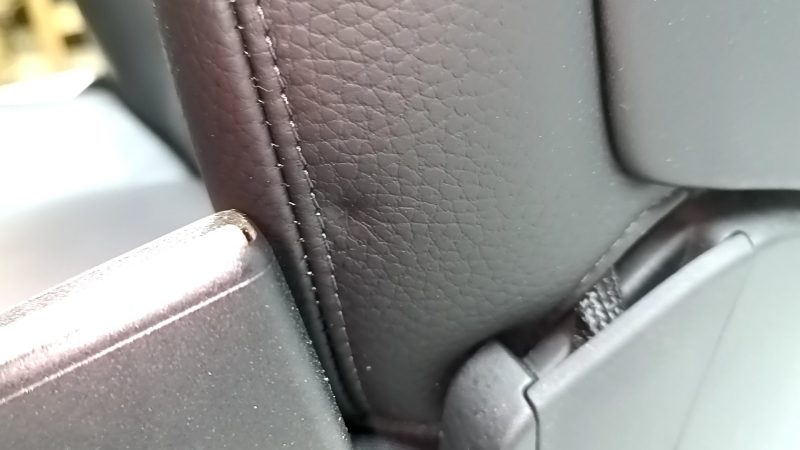 Scaun pasager Volvo XC60 18-26 cu airbag, electric, încălzit, piele neagră, cu unitate de control, necesită curățare, îndoit, zgâriat, zgâriat