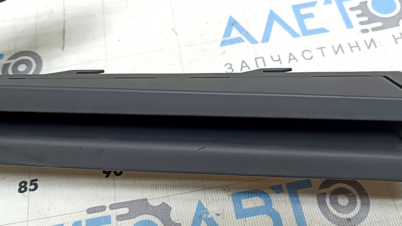 Ghidaj cortină portbagaj dreapta Volvo XC60 18-26 negru, zgârieturi