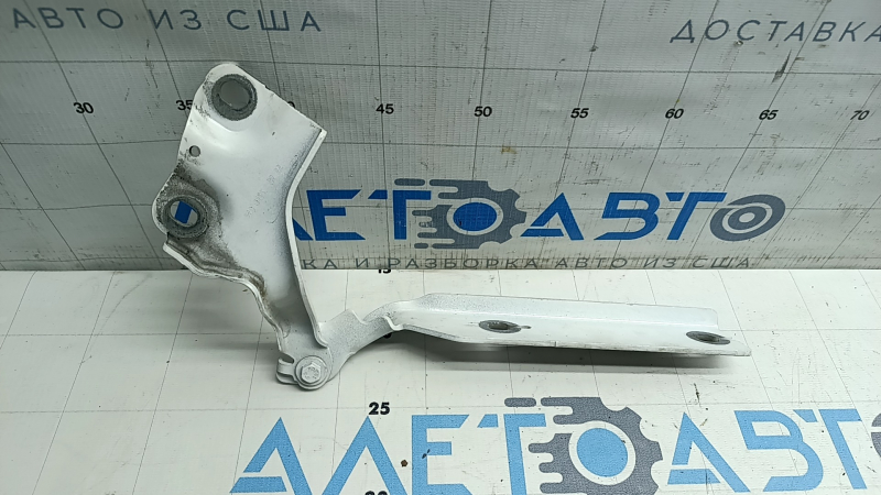 Balama capotă dreapta Audi A3 22-26