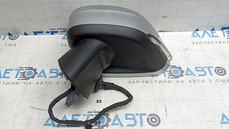 Зеркало боковое левое в сборе Volvo XC60 18-26 14 пинов, поворотник, автозатемнение, подогрев, BSM, серебро, царапины, тычка