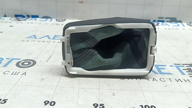Ручка КПП Volvo XC60 20-21 T5, T6 кожа черная, с чехлом, потертости