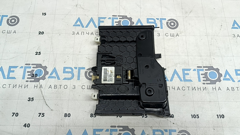 Cutie de buzunar pentru consolă centrală Volvo XC60 18-26, neagră cu crom, zgârieturi