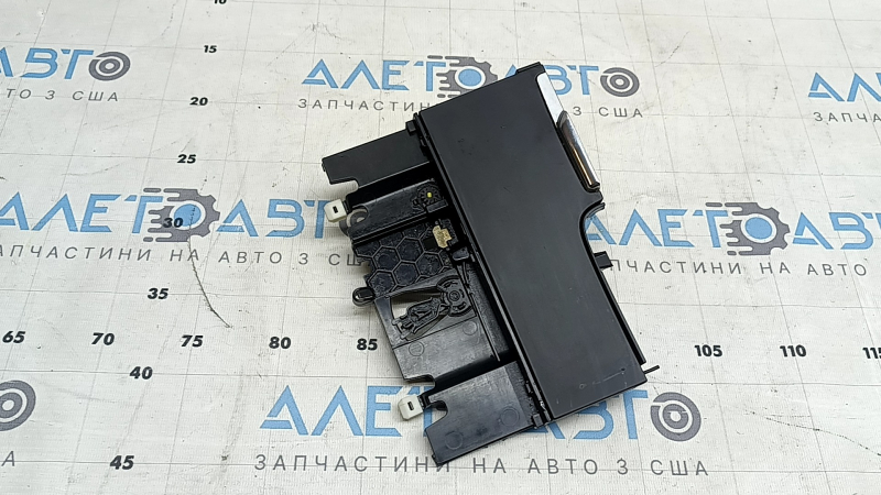 Cutie de buzunar pentru consolă centrală Volvo XC60 18-26, neagră cu crom, zgârieturi