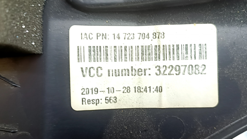 Pernă pentru picioare șofer Volvo XC60 18-26, neagră, zgârieturi