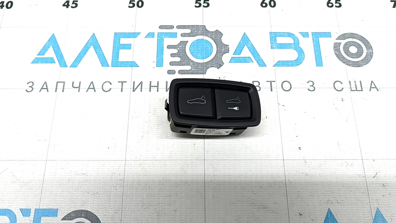 Кнопка закрытия двери багажника Porsche Macan 15-26 черная внутренняя, под keyless, сломано крепление