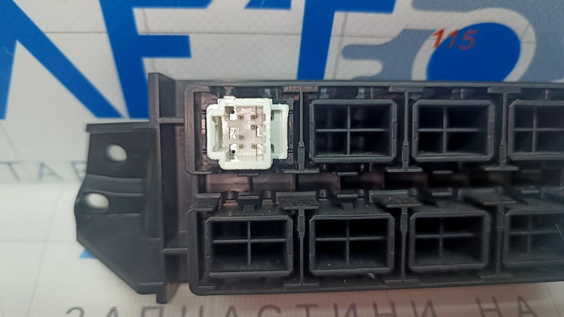 Кнопка управления подсветки приборов Nissan Kicks 21-25 S, SR