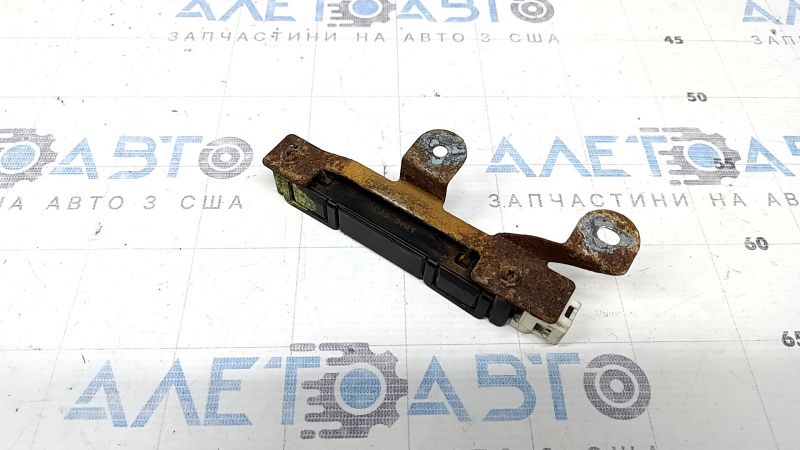 Антенна keyless Toyota Highlander 08-13 ржавое крепление