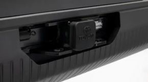 Заглушка фаркопа Toyota Highlander 14-19