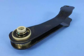 Maneta transversală spate stânga Chrysler 200 15-17