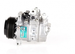 Компрессор кондиционера Mercedes C-class W205 15-18 Denso