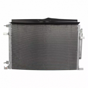 Radiatorul condensatorului de aer condiționat Ford Mustang mk6 15- 5.0