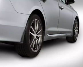 Брызговик передний левый Hyundai Sonata 15-17 сколы