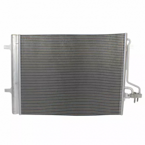 Radiatorul condensatorului de aer condiționat Ford Transit Connect MK2 13- 2.5