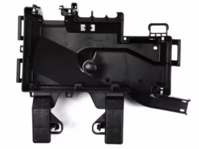 Корпус блока предохранителей подкапотный Ford Mustang mk6 18-23