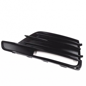 Grilă bară față dreapta VW Beetle 17-19 sub proiectoarele de ceață