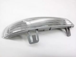 Поворотник зеркала левый VW Jetta 05-10