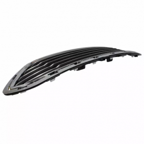 Решетка радиатора grill Ford Fiesta 14-19 рест usa
