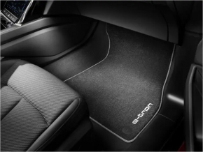 Комплект ковриков салона ткань 2шт передние Audi E-Tron 19-23 черная с надписью E-TRON