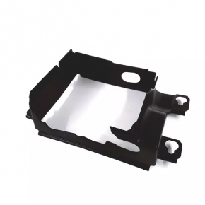 Conductă radiator auxiliar stânga pentru Audi A8 13-18