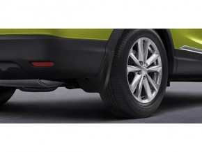 Брызговик передний левый Nissan Rogue Sport 17-22 царапины