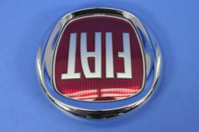 Эмблема значок переднего бампера Fiat 500L 14-17