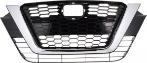 Grila radiatorului Nissan Altima 19- cu emblema