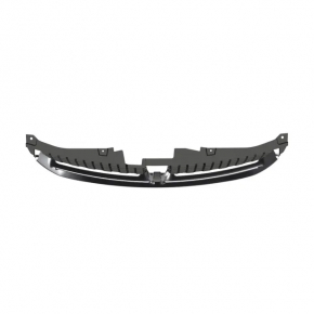 Решетка радиатора grill Dodge Grand Caravan 11-20 хром, с эмблемой