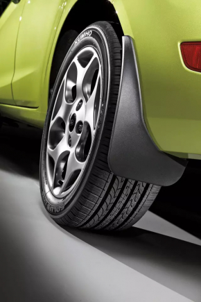 Брызговик передний левый Ford Fiesta 14-19 рест 4d