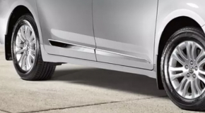 Накладка двери нижняя передняя левая Toyota Sienna 11-20 хром