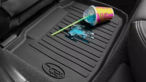 Коврик салона резина передний левый Subaru Outback 15-19 черн