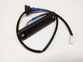 Кнопка открытия двери багажника внешняя Lexus RX300 RX330 RX350 RX400h 04-08