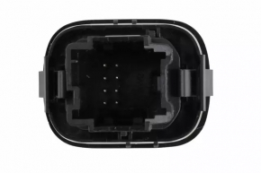 Кнопка открытия лючка бензобака в карточке Chevrolet Volt 11-15