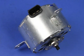 Motorul ventilatorului de răcire dreapta pentru Chrysler 300 11-