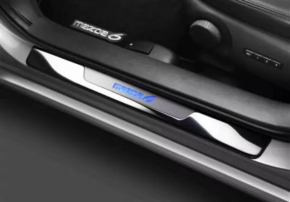 Накладка порога задняя внешняя левая Mazda 6 14-21 хром