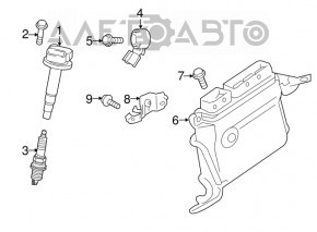 Блок ECU компьютер двигателя Toyota Prius V 12-14