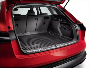 Ковер багажника резина Audi E-Tron 19-23 черная