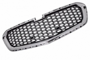 Решетка радиатора grill центральная Chevrolet Malibu 14-15 рест