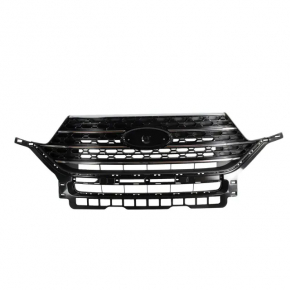Решетка радиатора grill с каркасом и хромом в сборе Ford Explorer 20-24 XLT