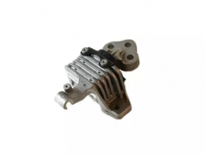 Подушка двигателя левая Chrysler 200 15-17 2.4