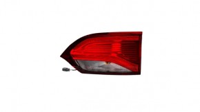 Фонарь внутренний дверь багажника правый Chrysler Pacifica 17-20 LED царапины