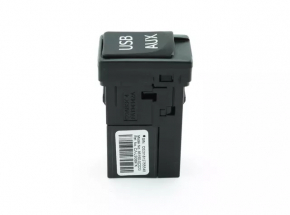 USB Hub, AUX Toyota Sienna 11-14