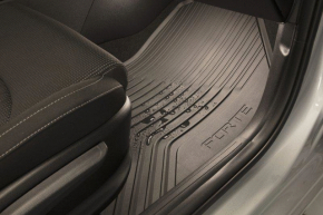 Комплект ковриков салона резина Kia Forte 19-23 черная