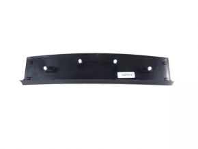 Обшивка двери багажника верхняя Jeep Cherokee KL 14-18 черная, царапины