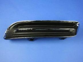 Решетка бампера левая Chrysler 300 11-14 дорест без птф